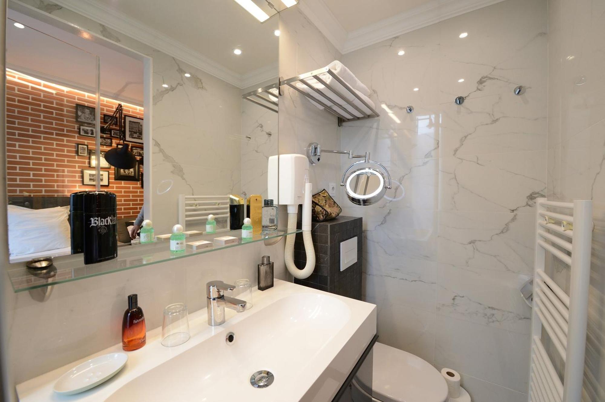 Residence Voute Paris Rom bilde