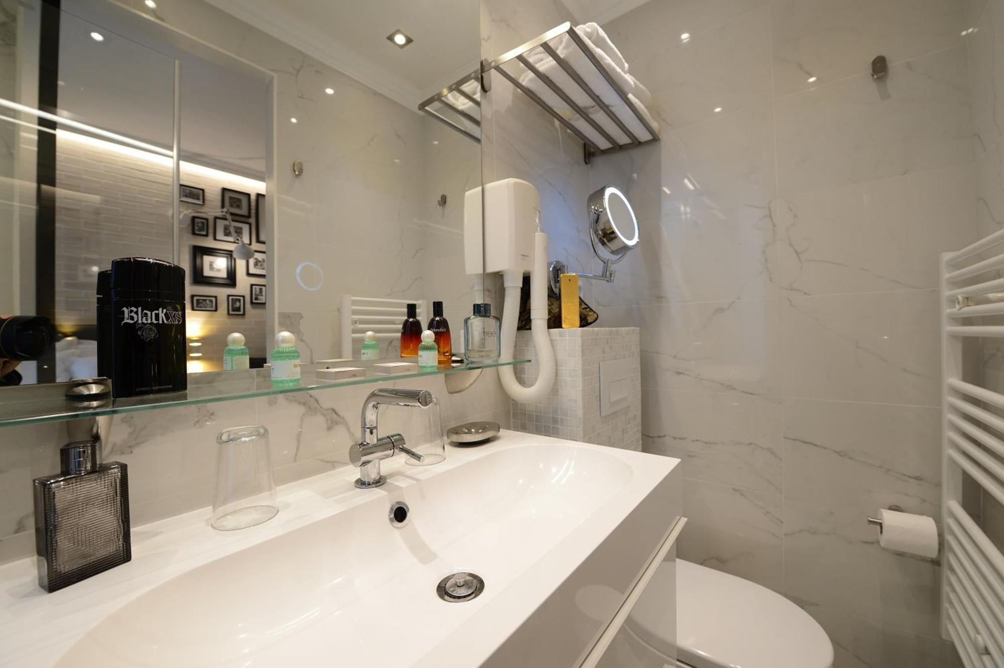 Residence Voute Paris Rom bilde