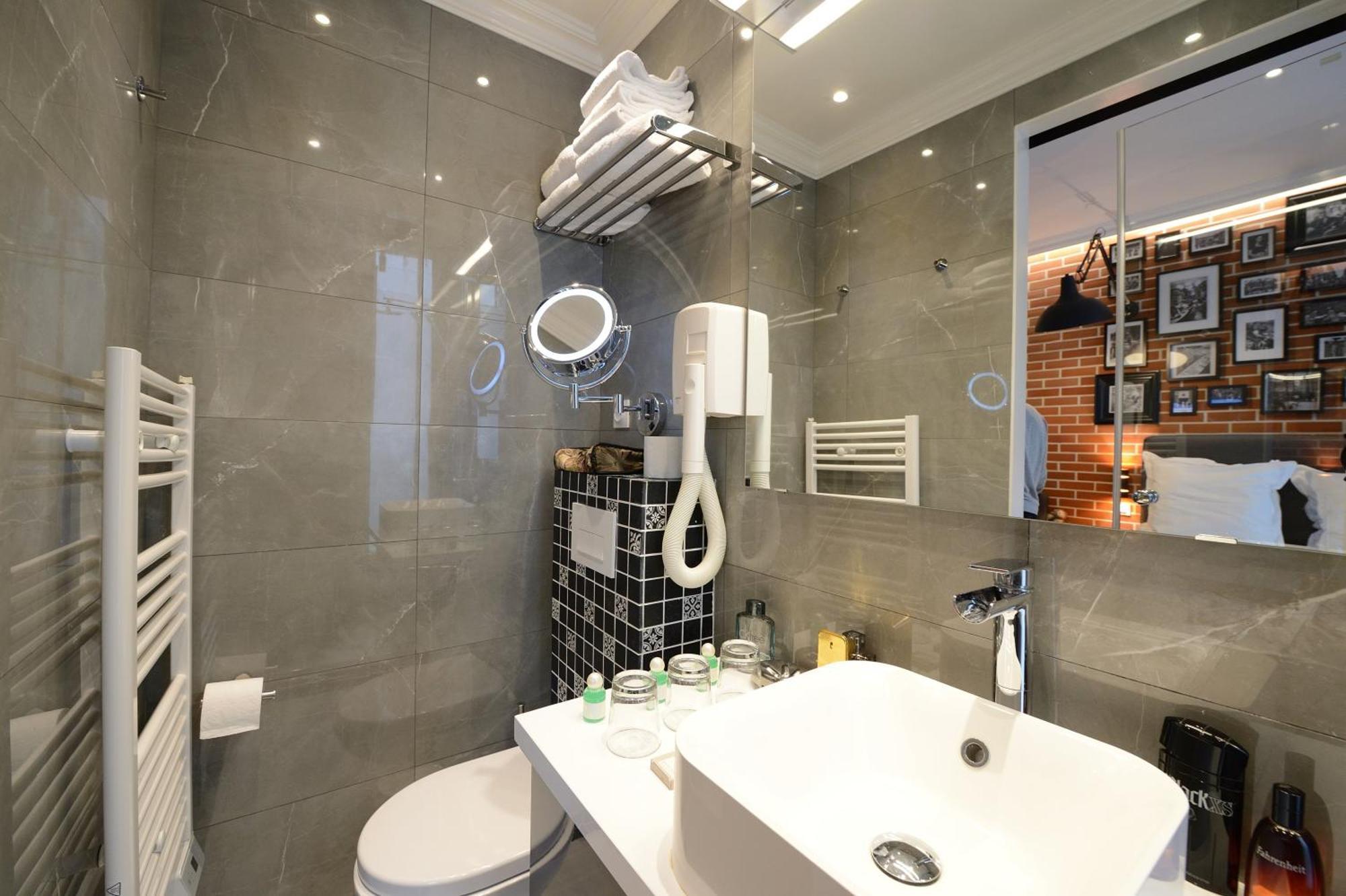 Residence Voute Paris Rom bilde
